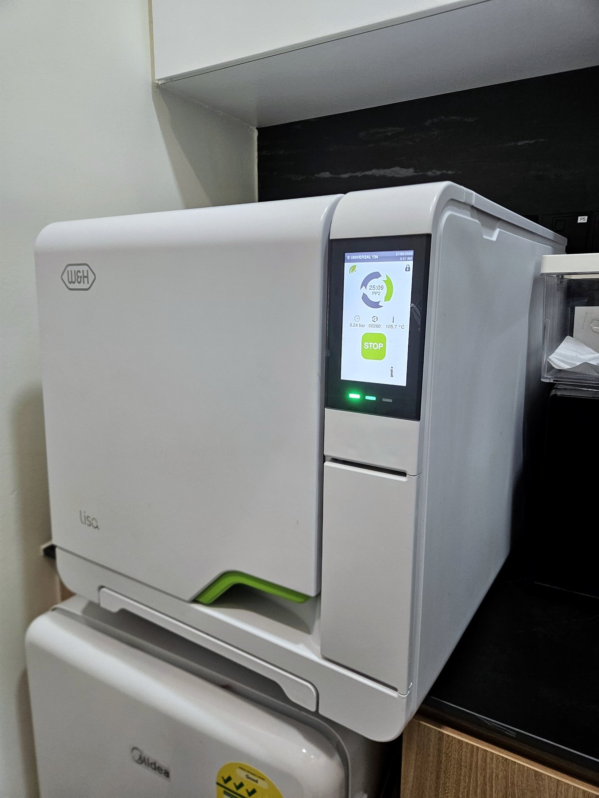 The vacuum autoclave at Calm Dental, Millenia Walk, mid-cycle